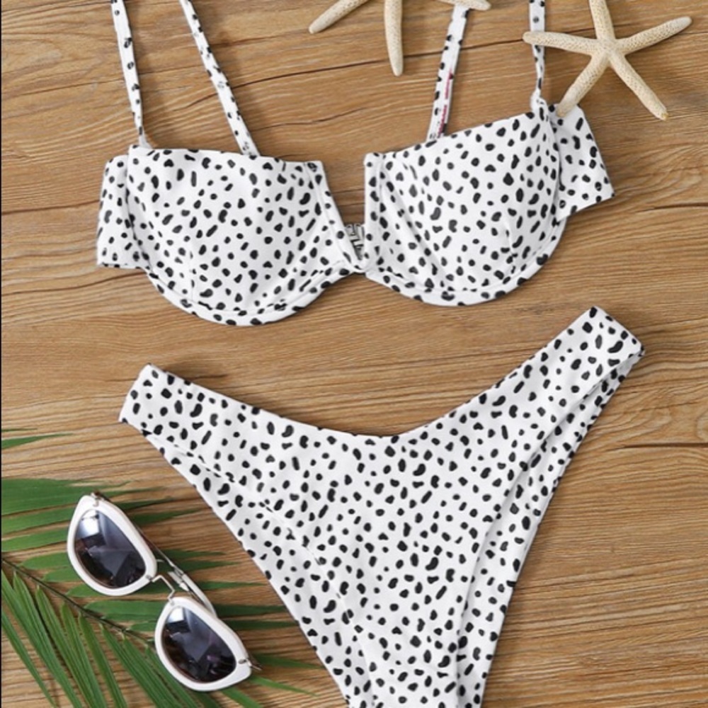 ROMWE Dalmatian UnderWire Bathing Suit